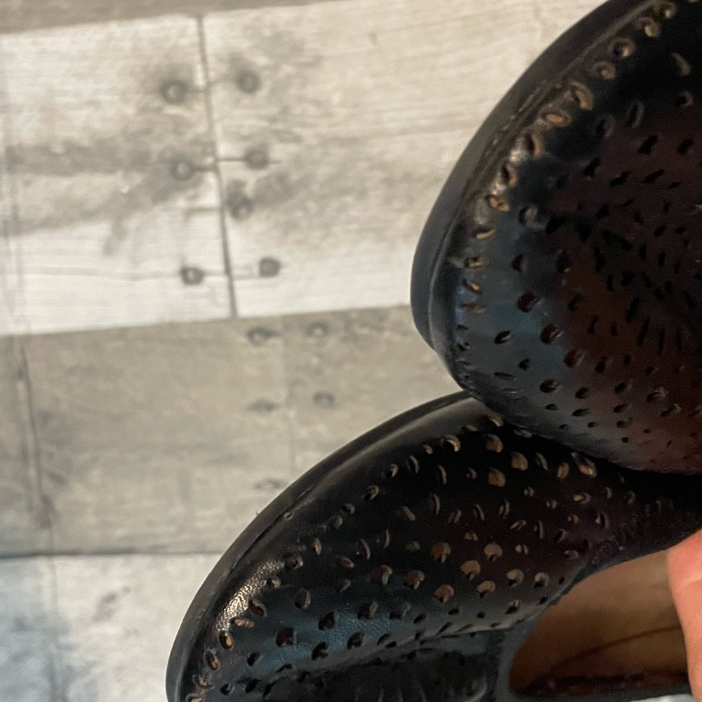 Vionic black Shoes - Picture 10 of 16